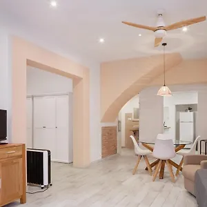 Apartamento Loft Con Encanto En El Corazon Historico De, Peralada (Perelada)